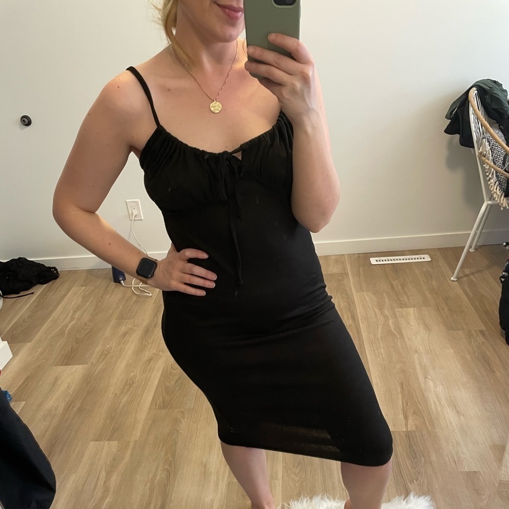 Livi by Olivia Rae Black Midi Dress
